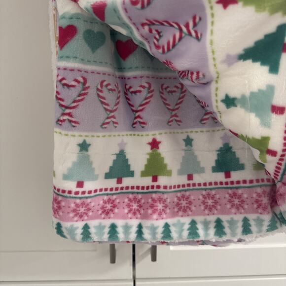GINGERBREAD 50X70 Plush to Sherpa Throw Blanket Super Soft NEW Christmas Hearts - Picture 4 of 8